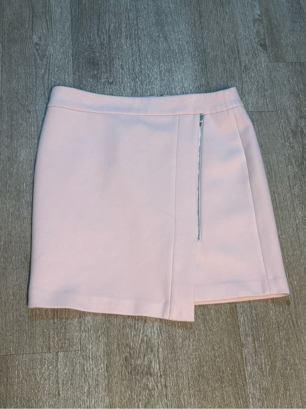 WHITE HOUSE BLACK MARKET PINK SKIRT SIZE 6